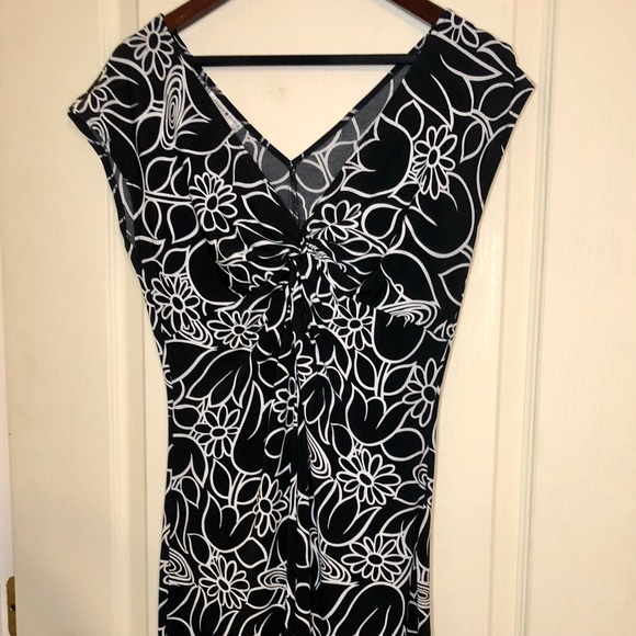 London Style Dresses & Skirts - London Style - Fitted Dress - B & W - Size 12
